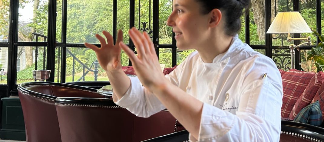 SON NOM EST ROSALIE BOUCHER, CHEFFE PÂTISSIÈRE AU DOMAINE DES CRAYERES  